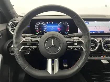 Photo 22 Mercedes Classe A  180 7G-DCT