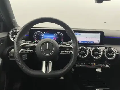 Photo 21 Mercedes Classe A  180 7G-DCT