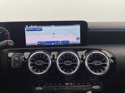 Photo 20 Mercedes Classe A  180 7G-DCT