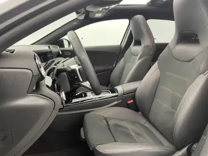 Photo 14 Mercedes Classe A  180 7G-DCT