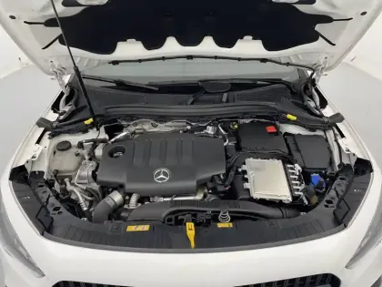 Photo 19 Mercedes GLA  200 d 8G-DCT