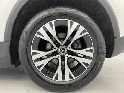 Photo 16 Mercedes GLA  200 d 8G-DCT