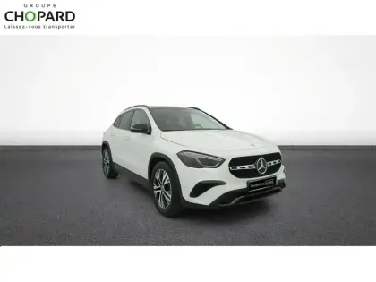 Photo 11 Mercedes GLA  200 d 8G-DCT
