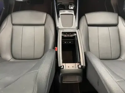 Photo 30 Mercedes GLA  200 d 8G-DCT