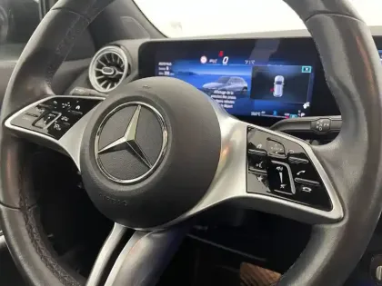 Photo 24 Mercedes GLA  200 d 8G-DCT