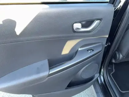 Photo 11 Hyundai Kona  Electrique 39 kWh - 136 ch