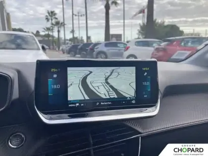 Photo 9 Peugeot 208  Electrique 50 kWh 136ch