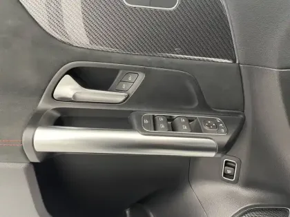 Photo 88 Mercedes Classe B  200 7G-DCT