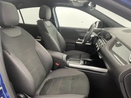 Photo 25 Mercedes GLA  250 e Hybrid EQ 8G-DCT