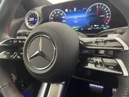 Photo 23 Mercedes GLA  250 e Hybrid EQ 8G-DCT