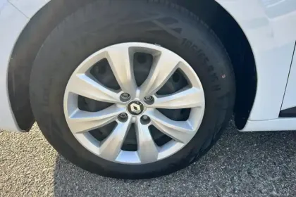 Photo 8 Renault Clio  SCe 65