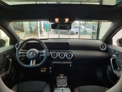 Photo 6 Mercedes Classe A  200 d 8G-DCT