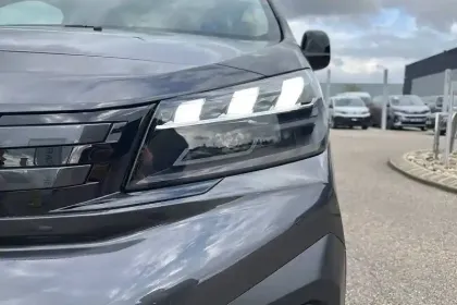 Photo 27 Peugeot Traveller  M 2.2 Diesel 180ch S&S EAT8