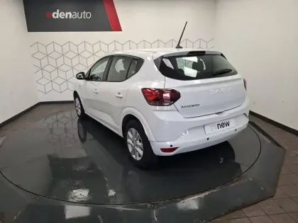 Photo 8 Dacia Sandero  SCe 65