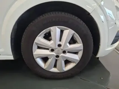 Photo 12 Dacia Sandero  SCe 65