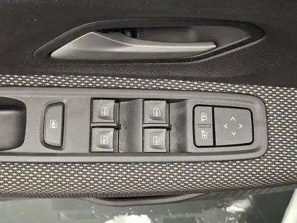 Photo 28 Dacia Sandero  SCe 65