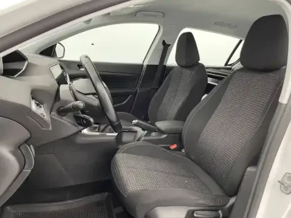 Photo 13 Peugeot 308  AFFAIRE BLUEHDI 130 S&S BVM6