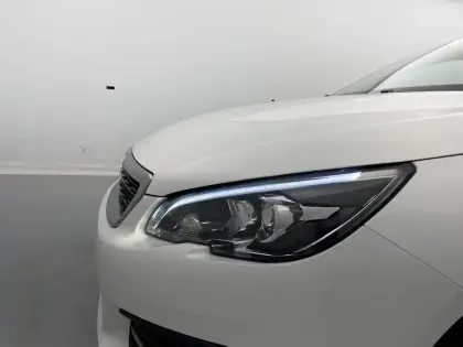 Photo 22 Peugeot 308  AFFAIRE BLUEHDI 130 S&S BVM6