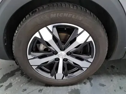 Photo 16 Peugeot 3008  Puretech 130ch S&S EAT8