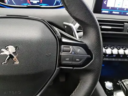 Photo 33 Peugeot 3008  Puretech 130ch S&S EAT8