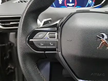 Photo 32 Peugeot 3008  Puretech 130ch S&S EAT8