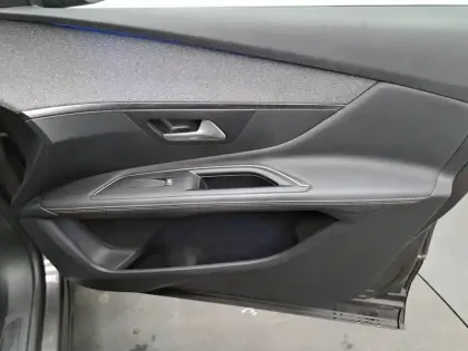 Photo 25 Peugeot 3008  Puretech 130ch S&S EAT8