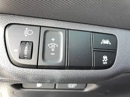 Photo 17 Hyundai Ioniq  Hybrid 141 ch