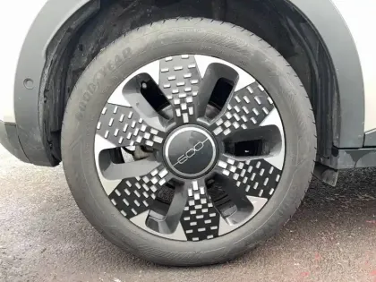 Photo 38 Fiat 600 e 54 kWh 156 ch