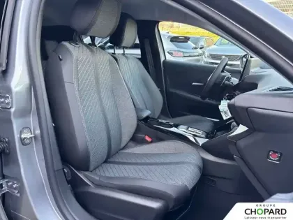 Photo 15 Peugeot 208  Hybrid 110 e-DCS6