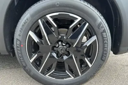 Photo 11 Peugeot 3008  Hybrid 145 e-DCS6