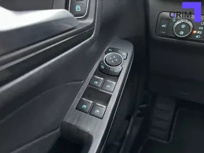 Photo 18 Ford Kuga  2.5 Duratec 190 ch FlexiFuel FHEV E85 Powershift