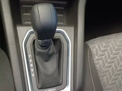 Photo 35 Renault Clio  E-Tech 140 - 21N