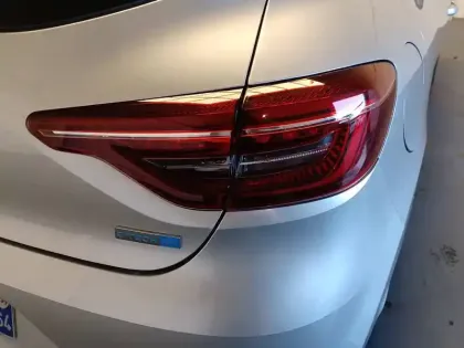 Photo 19 Renault Clio  E-Tech 140 - 21N