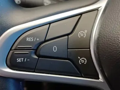 Photo 36 Renault Clio  E-Tech 140 - 21N