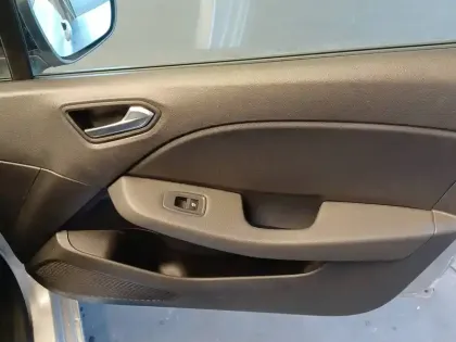 Photo 14 Renault Clio  E-Tech 140 - 21N