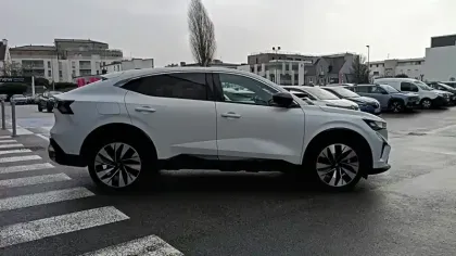 Photo 15 Renault Rafale  E-Tech full hybrid 200ch