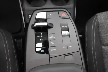 Photo 6 BMW Serie 2 Active Tourer 218i 136 ch DKG7