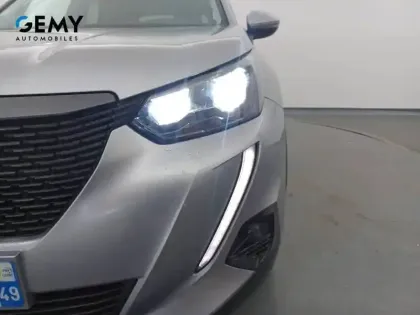 Photo 16 Peugeot 2008  PureTech 100 S&S BVM6