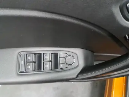 Photo 27 Renault Captur  TCe 90 - 21