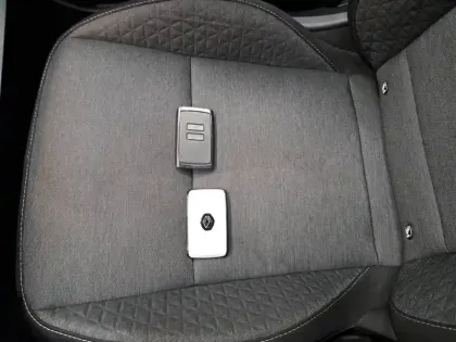 Photo 38 Renault Captur  TCe 90 - 21