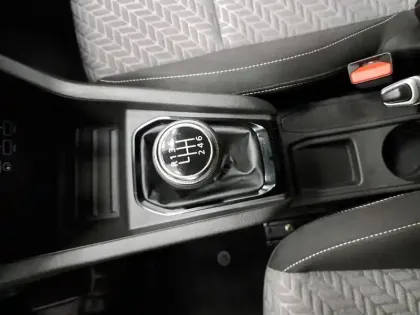 Photo 32 Renault Clio  Blue dCi 100