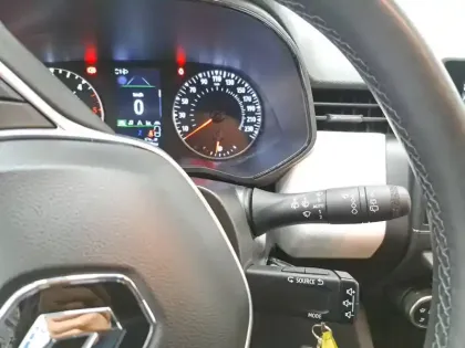 Photo 28 Renault Clio  Blue dCi 100