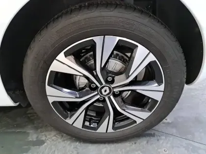 Photo 16 Renault Clio  Blue dCi 100