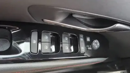 Photo 16 Hyundai Tucson  1.6 T-GDI 230 Hybrid BVA6