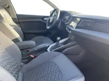 Photo 8 Audi A1  Sportback 30 TFSI 110 ch S tronic 7