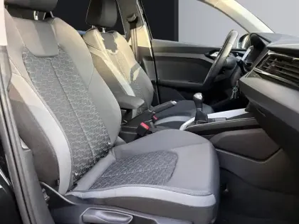 Photo 27 Audi A1  Sportback 25 TFSI 95 ch BVM5