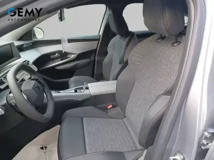 Photo 24 Peugeot 3008  Hybrid 145 e-DCS6