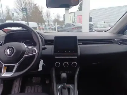 Photo 2 Renault Clio  E-Tech full hybrid 145