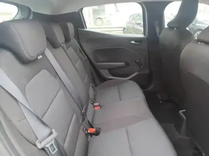 Photo 9 Renault Clio  E-Tech full hybrid 145