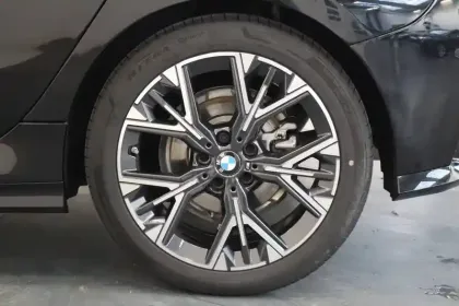 Photo 25 BMW Serie 1 120 170 ch DKG7